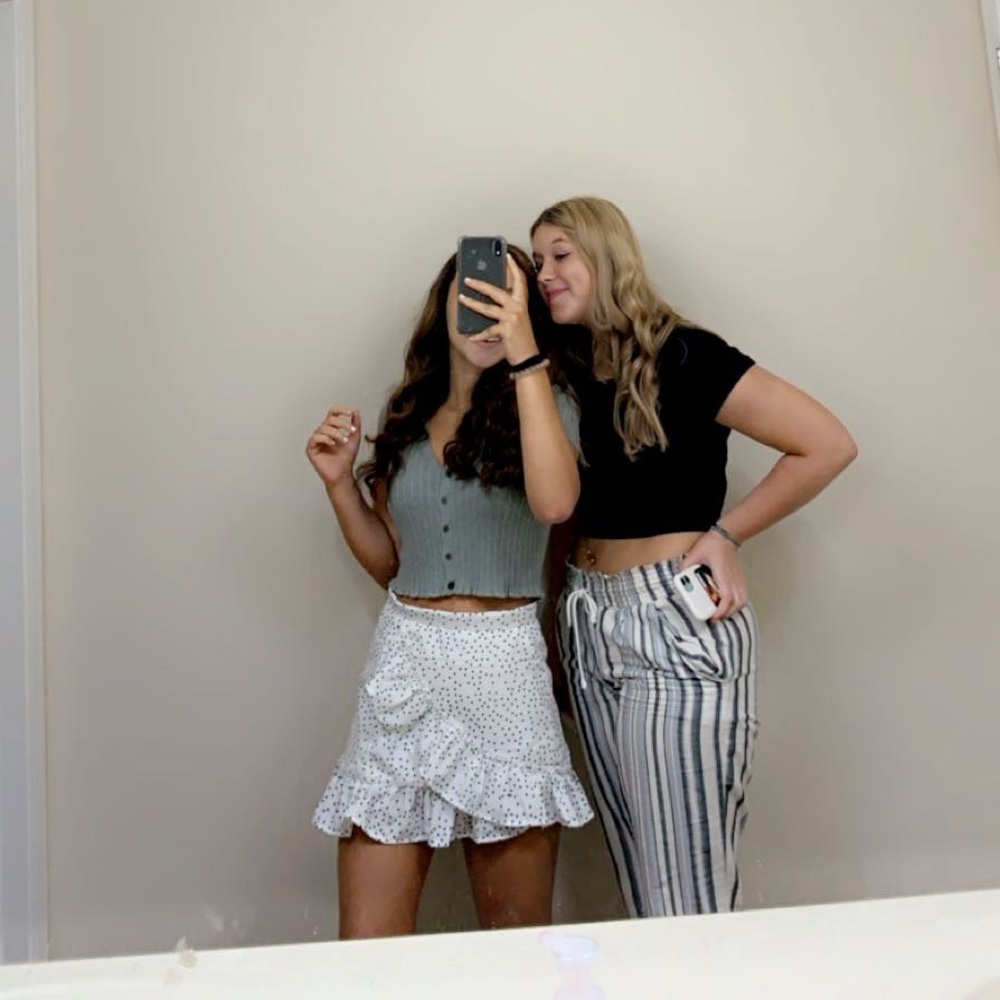 Meet your Posher, Alexis